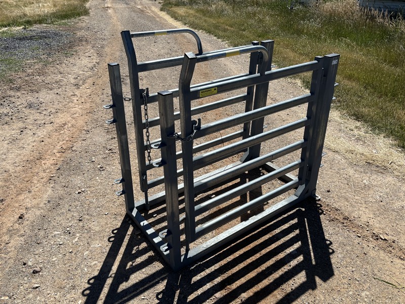 Three Way Gate MRE Auctions Online Item Detail
